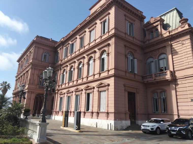 Argentina: ministro de Economía Luis Caputo, se reunió con la jefa del FMI