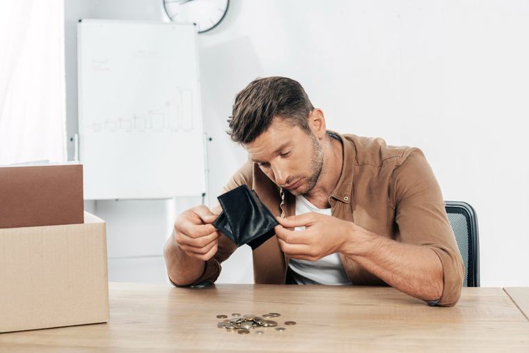 Qué le pasa al cerebro cuando los problemas de plata duran años