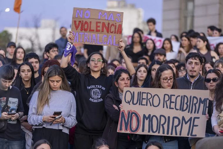 Ocho facultades ocupadas en reclamo de medidas contra la violencia de género luego de intento de femicidio en Medicina
