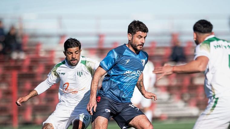 Segunda División: Huracán derrotó a La Luz en el comienzo de una nueva fecha