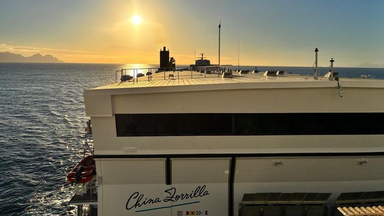 El China Zorrilla más cerca de unir Uruguay y Argentina: el nuevo barco de Buquebus completa su paso por el Estrecho de Magallanes, "uno de los grandes hitos" del viaje