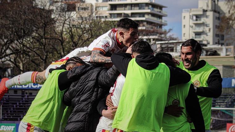 Sueña con el milagro: Progreso derrotó a Albion que falló un penal en la hora